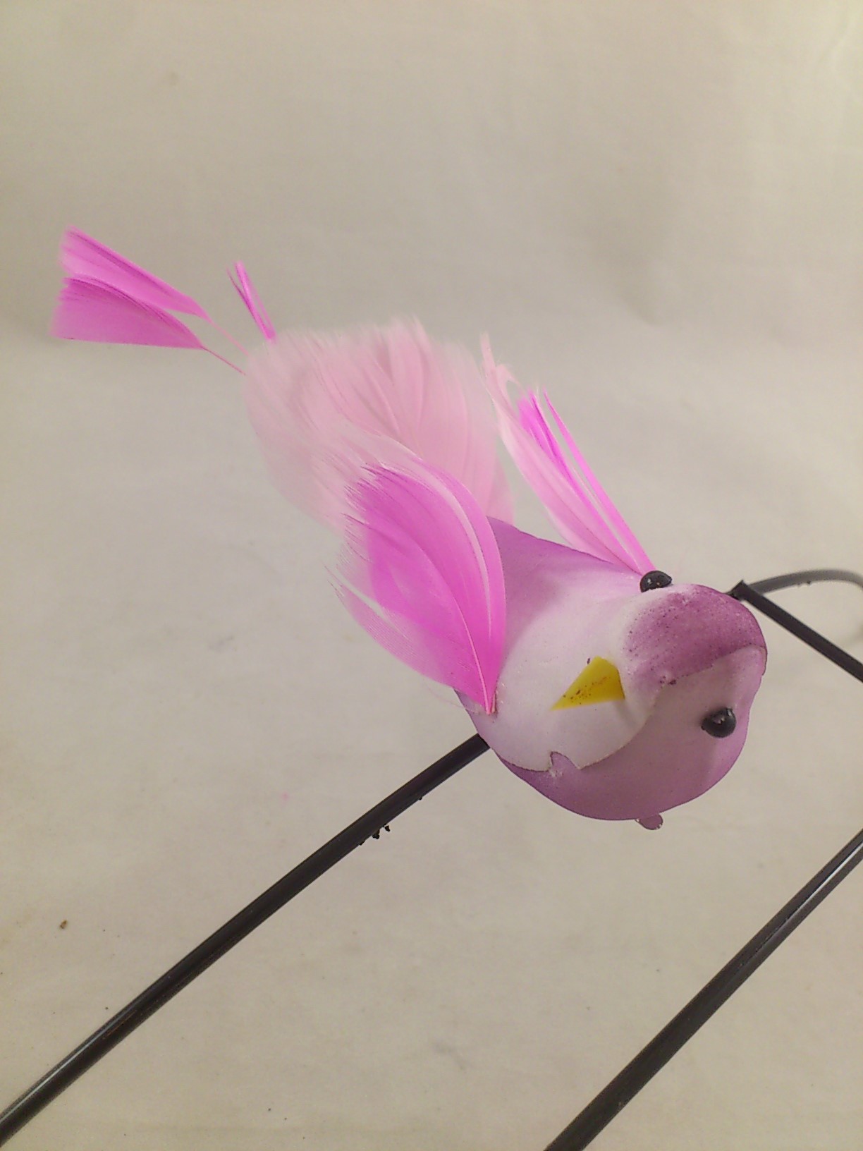 Birds pink 15 cm with real feathers on clips 3 p.