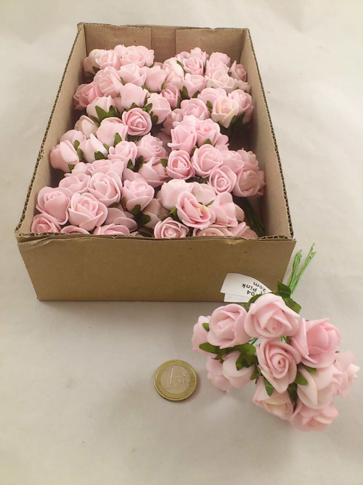 Foam mini rose 2 cm soft pink (12x12 p.)