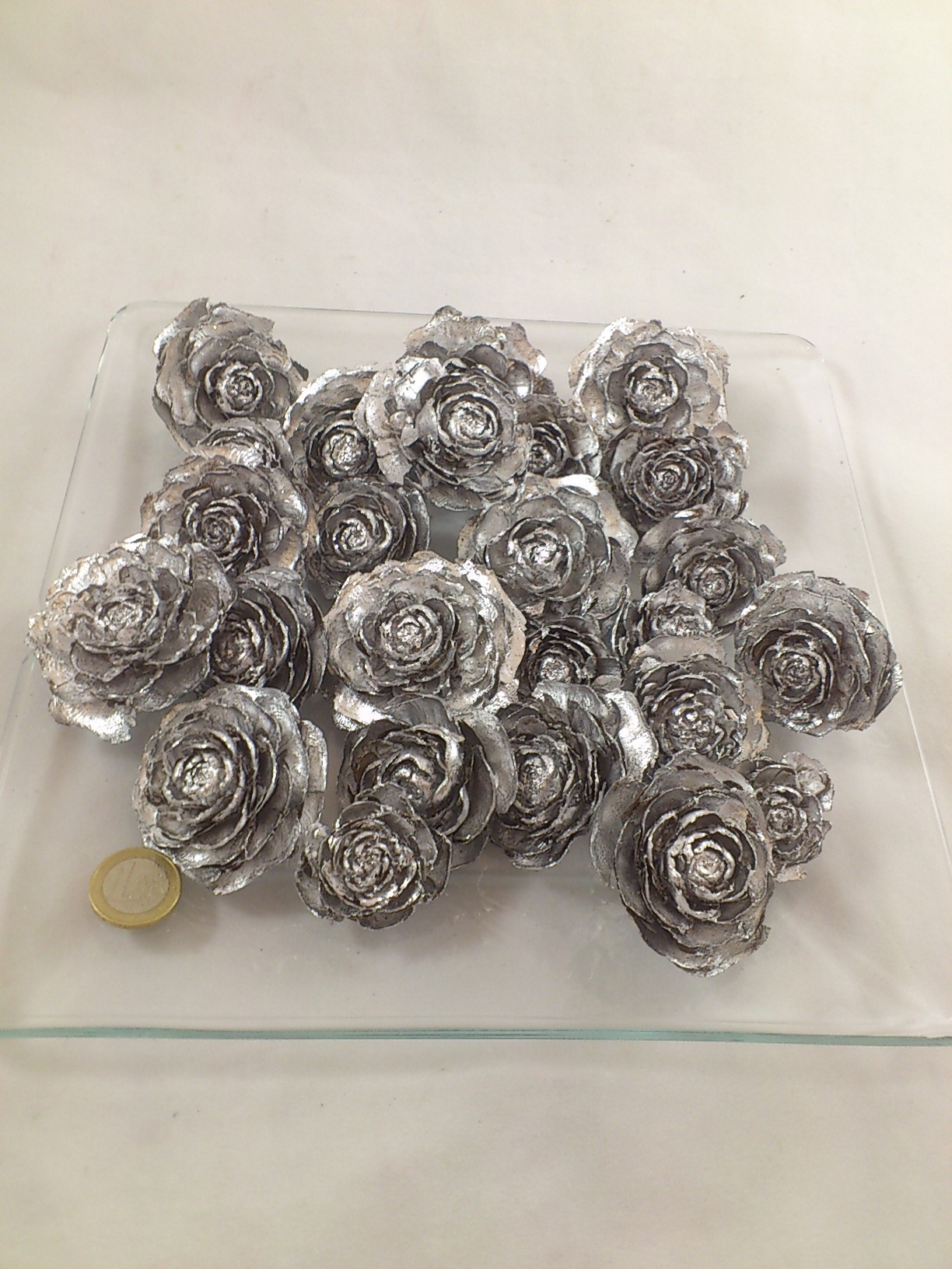Cedar rose silver 25 p.