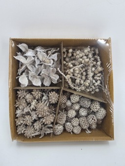 Exotic Assortment White 18x18 cm