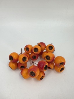 Bell Fruit op draad oranje 3 cm 20 st.