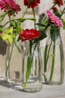 Table vase bouteille de lait H14 cm D 6 cm