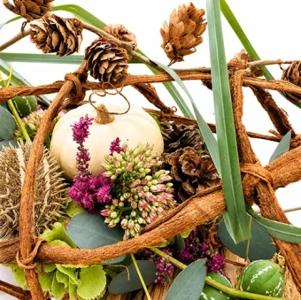 DIY Herfstige boot arrangement - Dentergem - bloemschikmateriaal