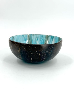 Halve-kokosnoot-gepolijst-13-cm-Licht-Blauw-perspectief---dentergem---belgie