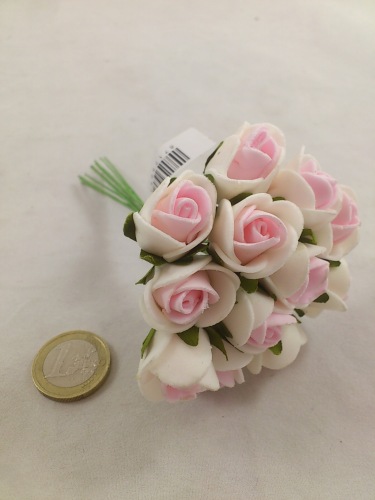 Mini rose en mousse 2 cm rose douce/cream (12 p.)