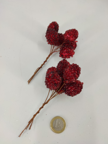 Rote Beeren 12 st. D2.8cm