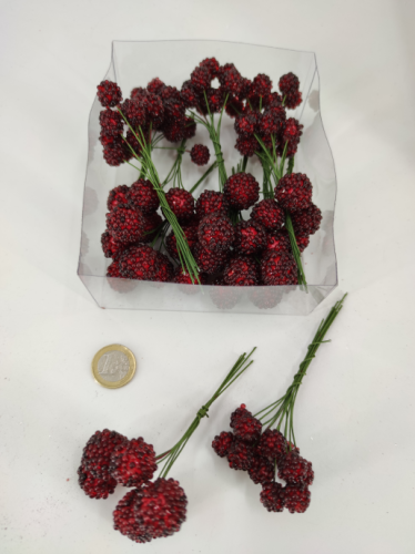 Red berries 108 p. (6x6 p. D2cm, 6x12 p. D1 cm)