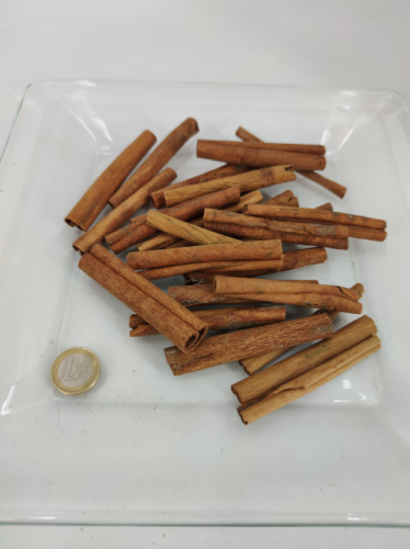 Cinnamon 8 cm 100 gr. ca 22 p.