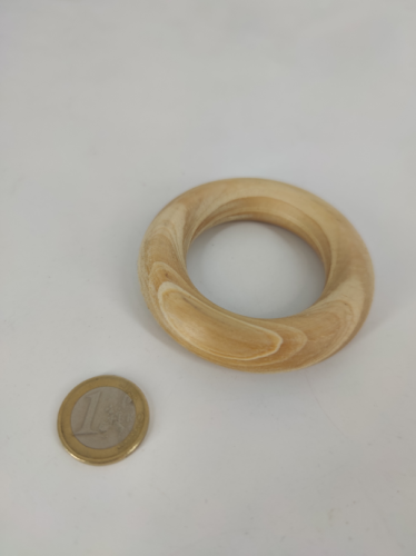 Wooden ring for egg