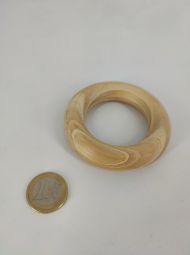 Houten ring voor ei