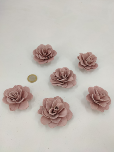 Roses en bois 6 cm  6 st. rose